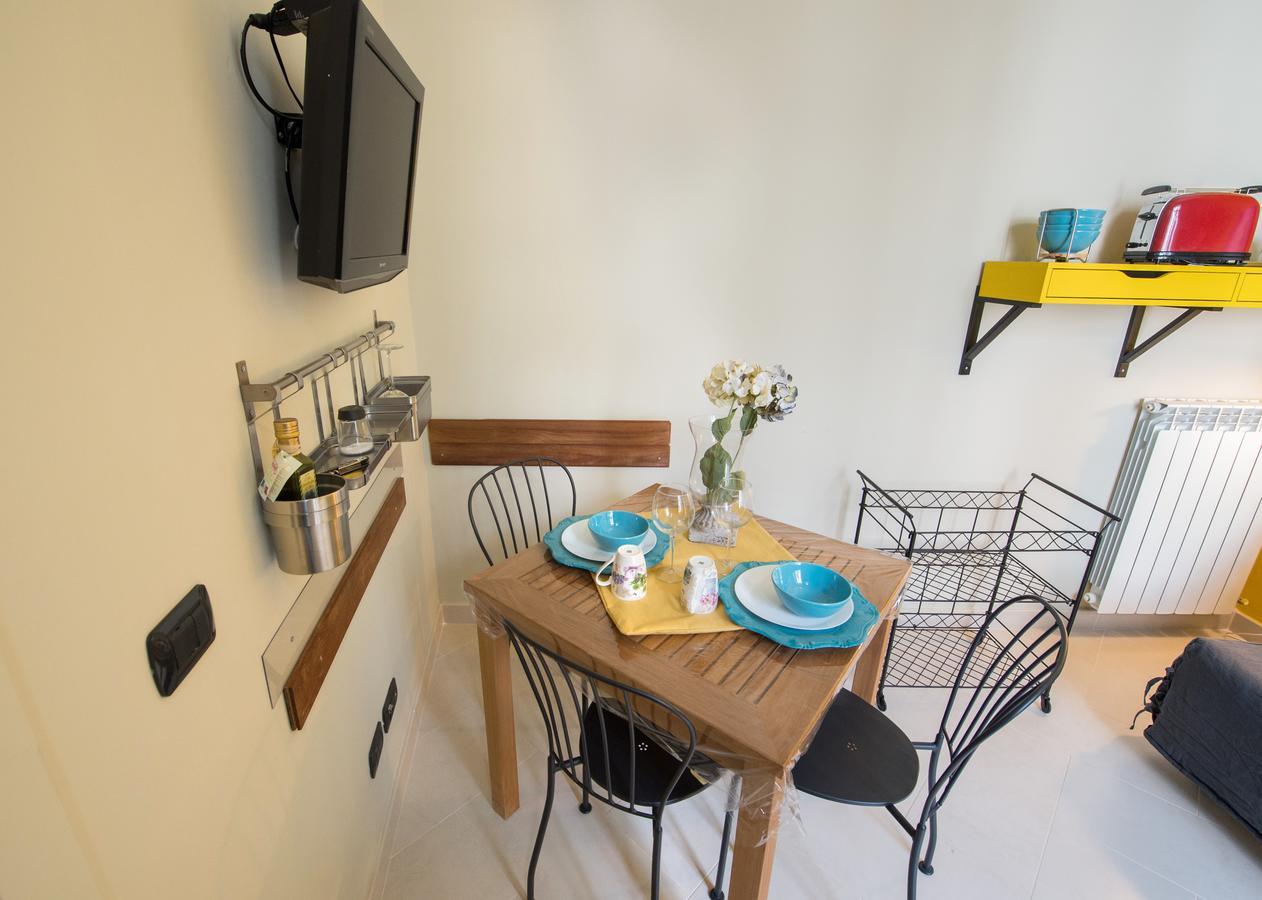 Duomo Regina Apartments ナポリ エクステリア 写真
