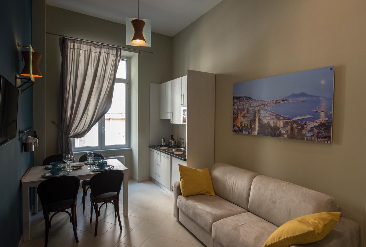 Duomo Regina Apartments ナポリ エクステリア 写真
